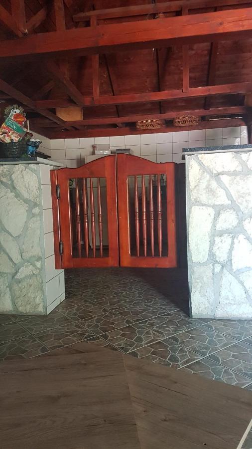 Casa Ellamy Hotell Două Mai Eksteriør bilde