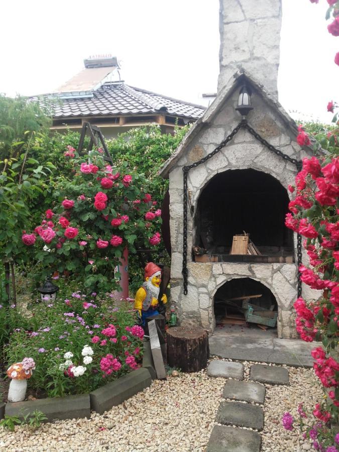 Casa Ellamy Hotell Două Mai Eksteriør bilde