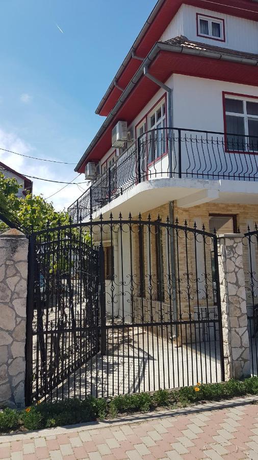 Casa Ellamy Hotell Două Mai Eksteriør bilde
