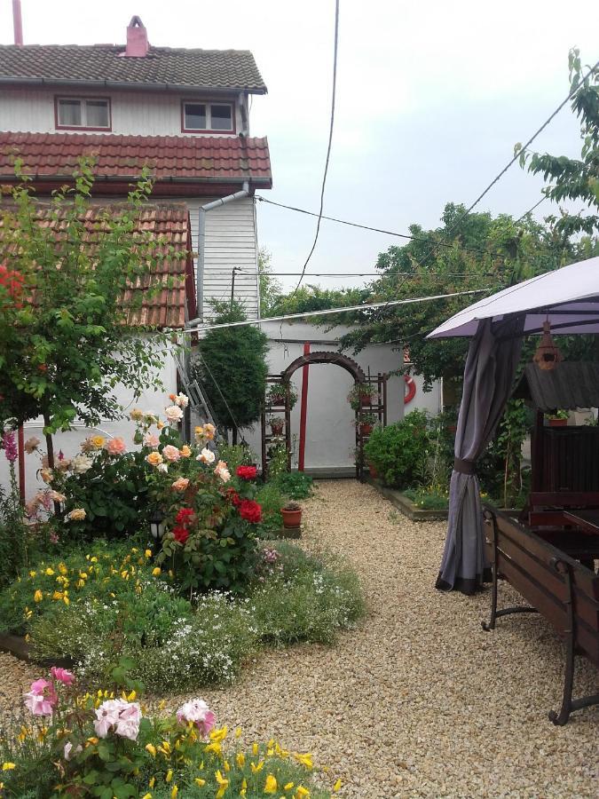 Casa Ellamy Hotell Două Mai Eksteriør bilde