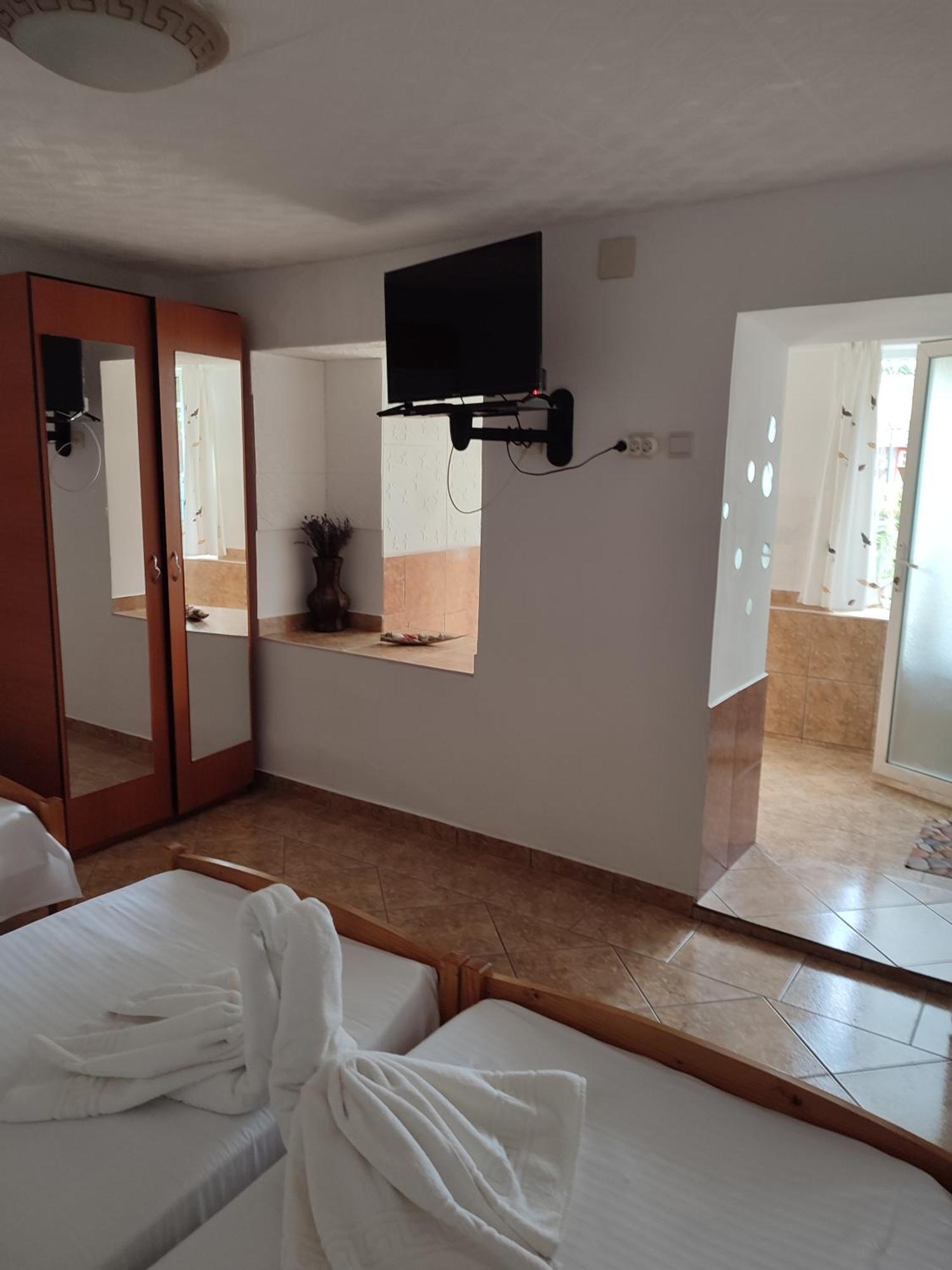 Casa Ellamy Hotell Două Mai Eksteriør bilde