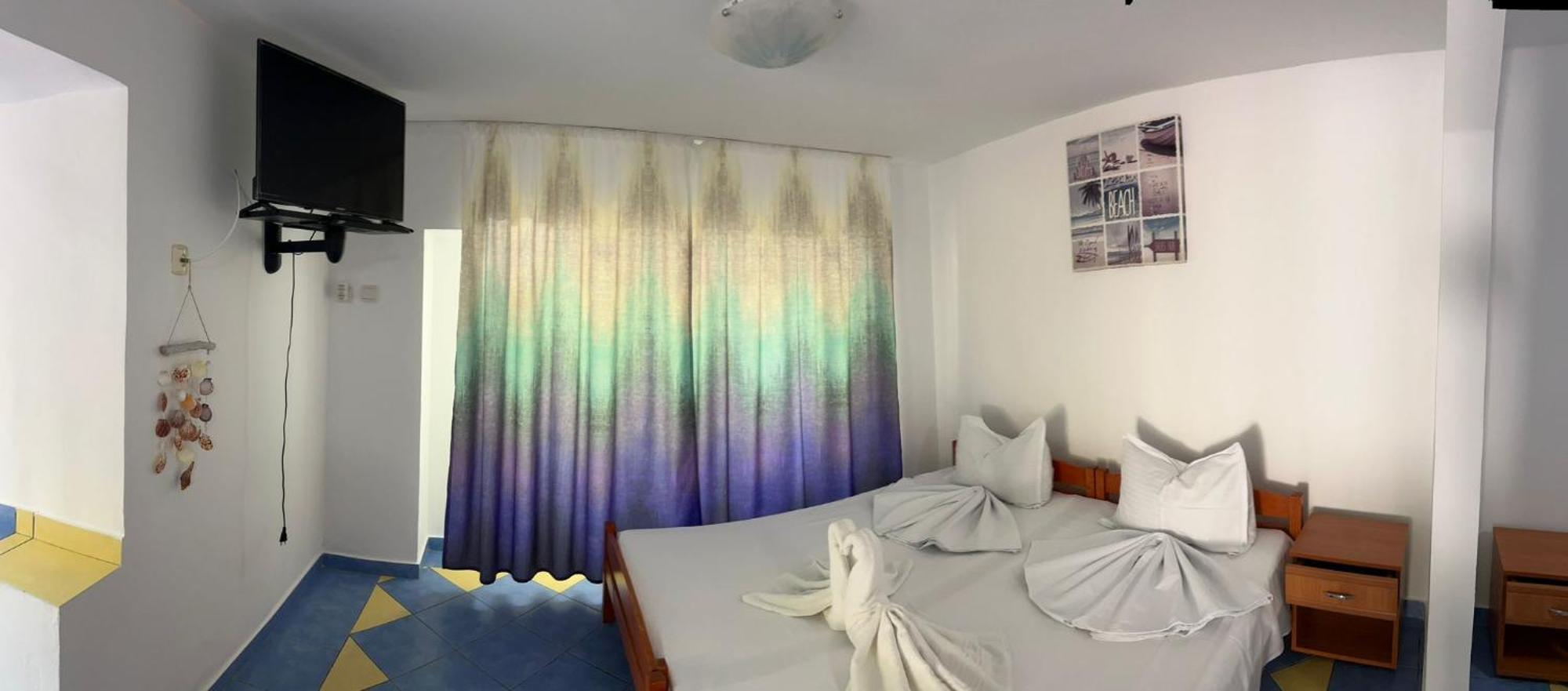 Casa Ellamy Hotell Două Mai Eksteriør bilde