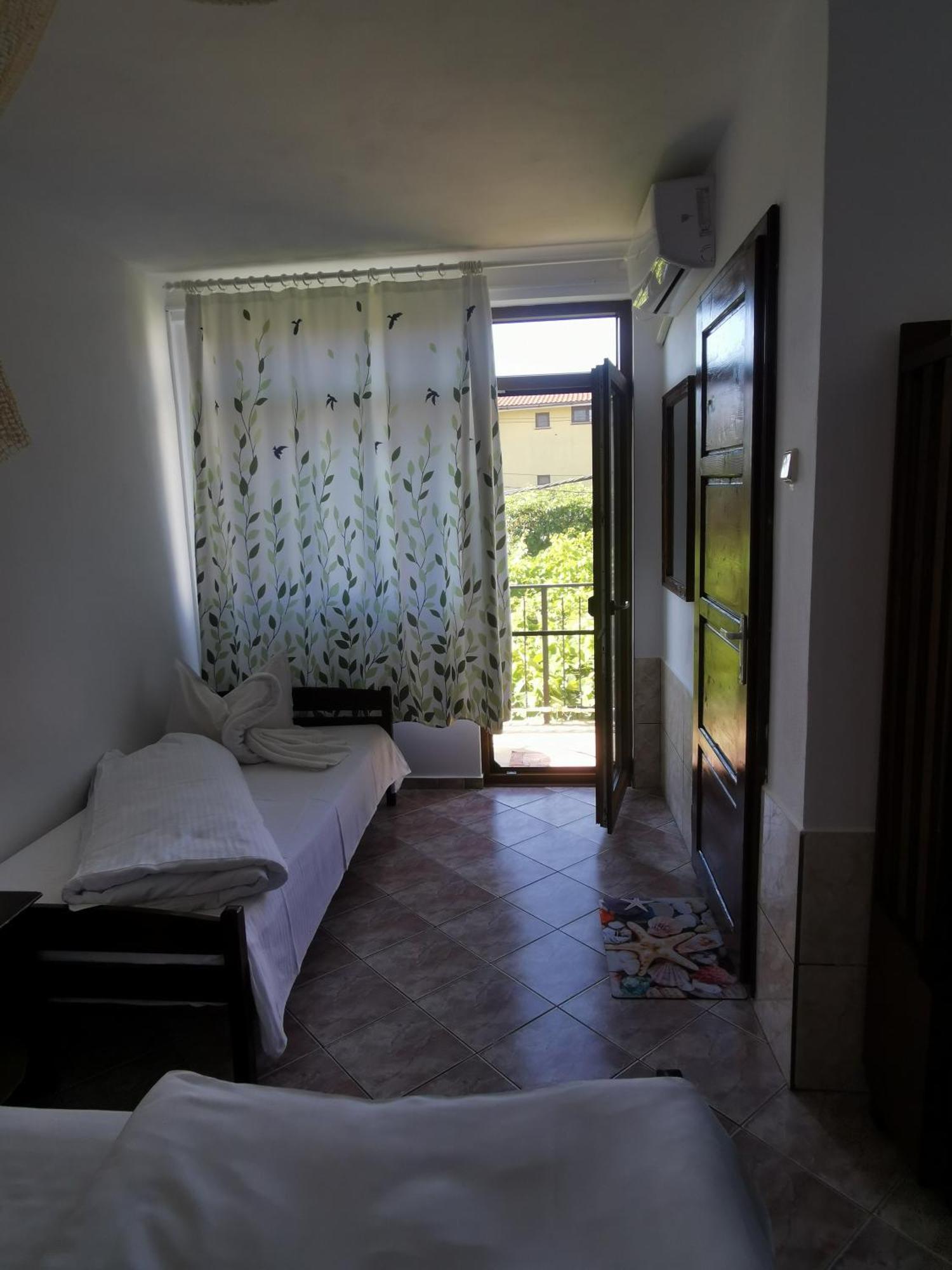 Casa Ellamy Hotell Două Mai Eksteriør bilde